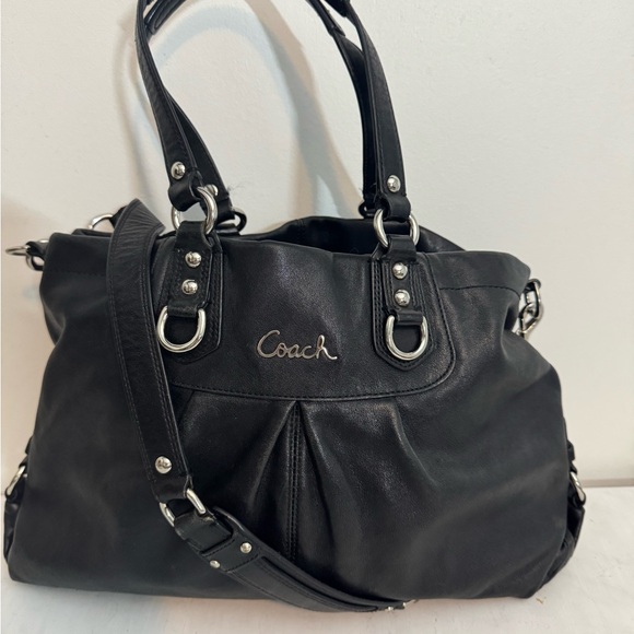 Coach Black Leather Shoulder Bag - Picture 1 of 10